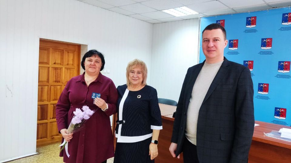 В Станично-Луганском муниципалитете состоялось заседание первичных отделений «Единой России» В Станично-Луганском муниципалитете состоялось заседание первичных отделений «Единой России»