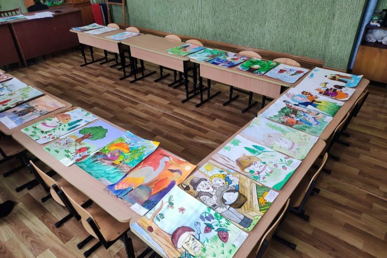 В ЧЦДЮТ подвели итоги муниципального этапа конкурса детских рисунков «Иллюстрации сказок Владимира Даля»