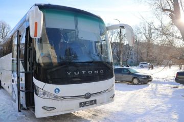 Театр эстрадной музыки и песни в Луганске получил новый автобус