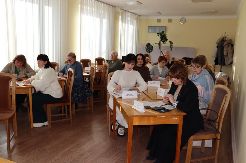 ��������� ��������� ������������� �������� �� ����� ������������������ � ������ �� ���� ������ � �������������