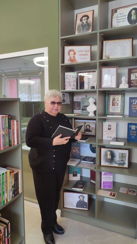 В Перевальске прошел поэтический марафон "Читаем Пушкина" В Перевальске прошел поэтический марафон "Читаем Пушкина"