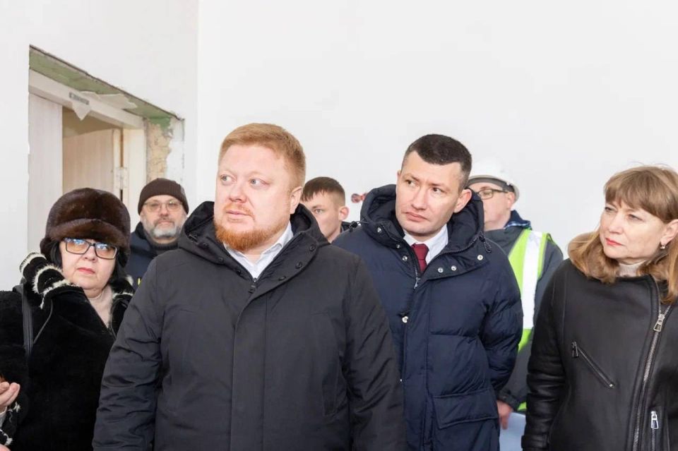 По народной программе в Луганске капитально ремонтируют школу №52 По народной программе в Луганске капитально ремонтируют школу №52