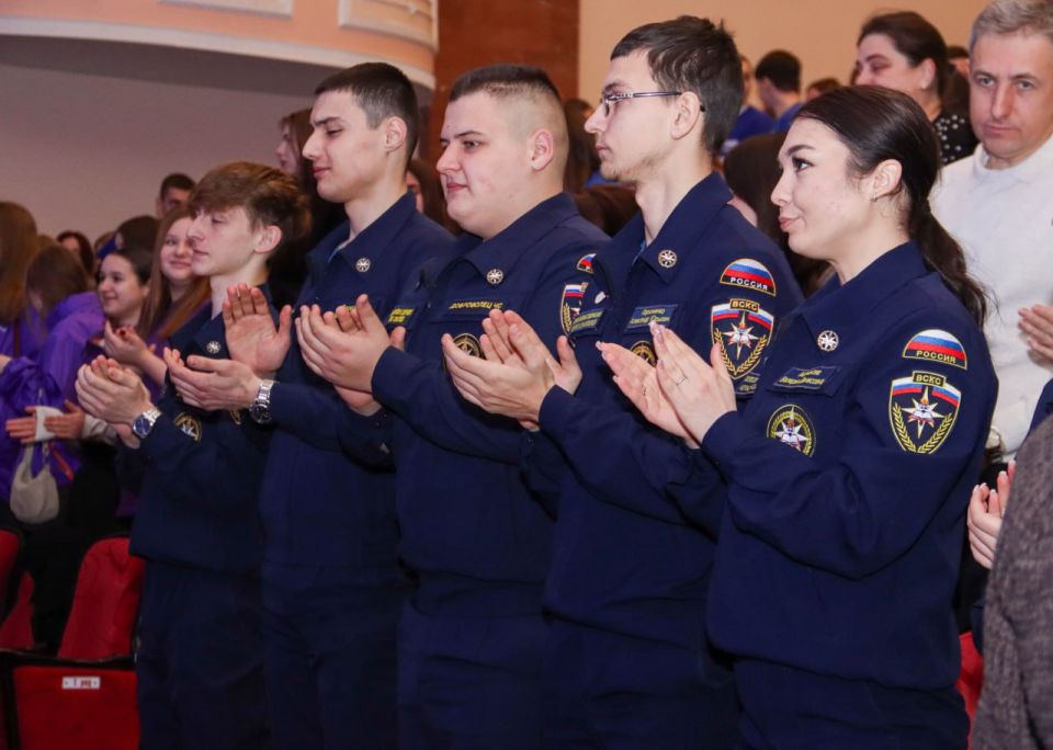 Из глубины души народной. В столице ЛНР торжественно открыли череду региональных мероприятий в рамках Года единства народов России Из глубины души народной. В столице ЛНР торжественно открыли череду региональных мероприятий в рамках Года единства народов России