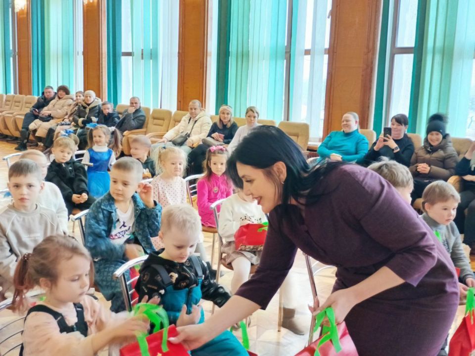 Детская развлекательная программа «Хорошее настроение»! Детская развлекательная программа «Хорошее настроение»!