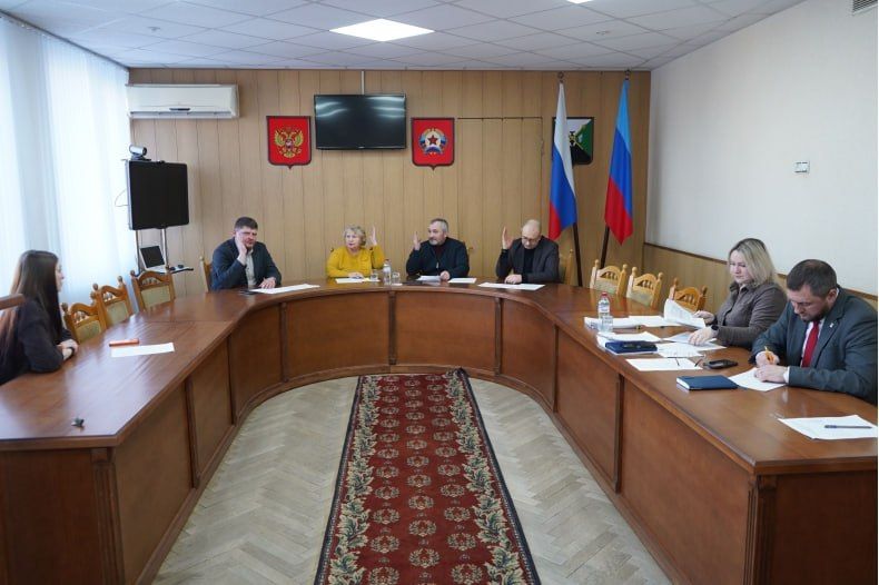 Состоялось Заседание постоянной комиссии Совета депутатов по правовой политике и связям с общественностью Состоялось Заседание постоянной комиссии Совета депутатов по правовой политике и связям с общественностью