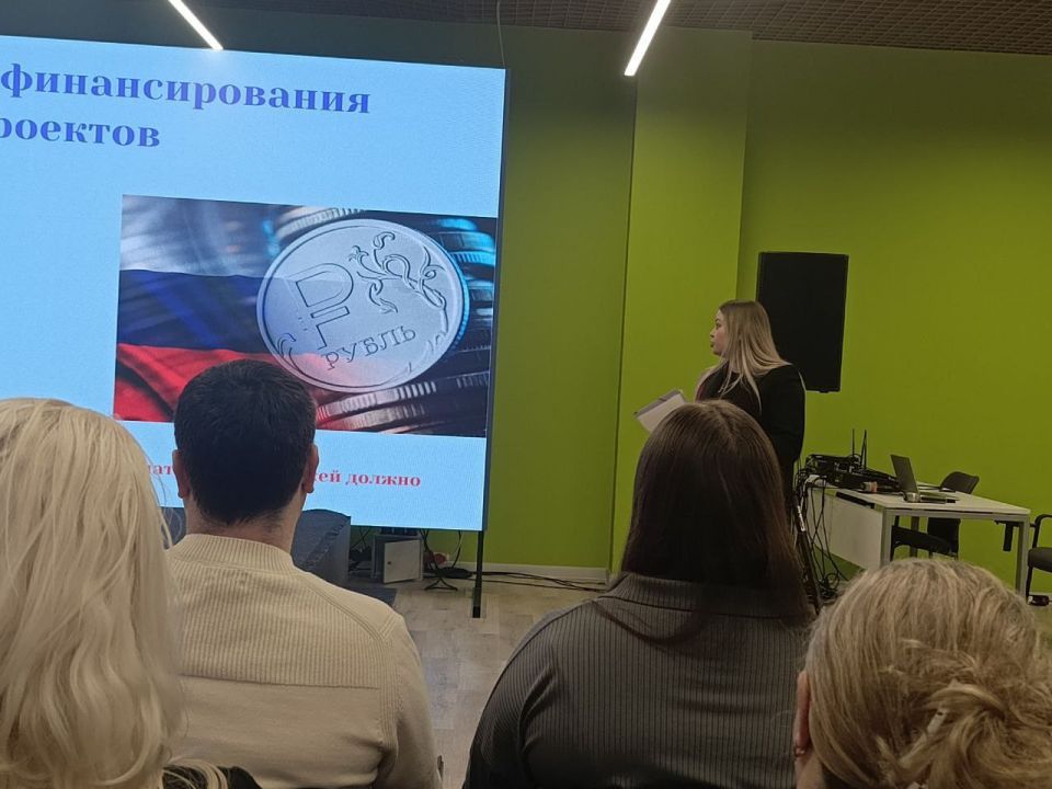 Андрей Рубанцов: Сегодня делегация города Ровеньки, во главе с моим заместителем Ольгой Орловой, приняла участие в совещании, посвященном вопросам реализации инициативных проектов Андрей Рубанцов: Сегодня делегация города Ровеньки, во главе с моим заместителем Ольгой Орловой, приняла участие в совещании, посвященном вопросам реализации инициативных проектов