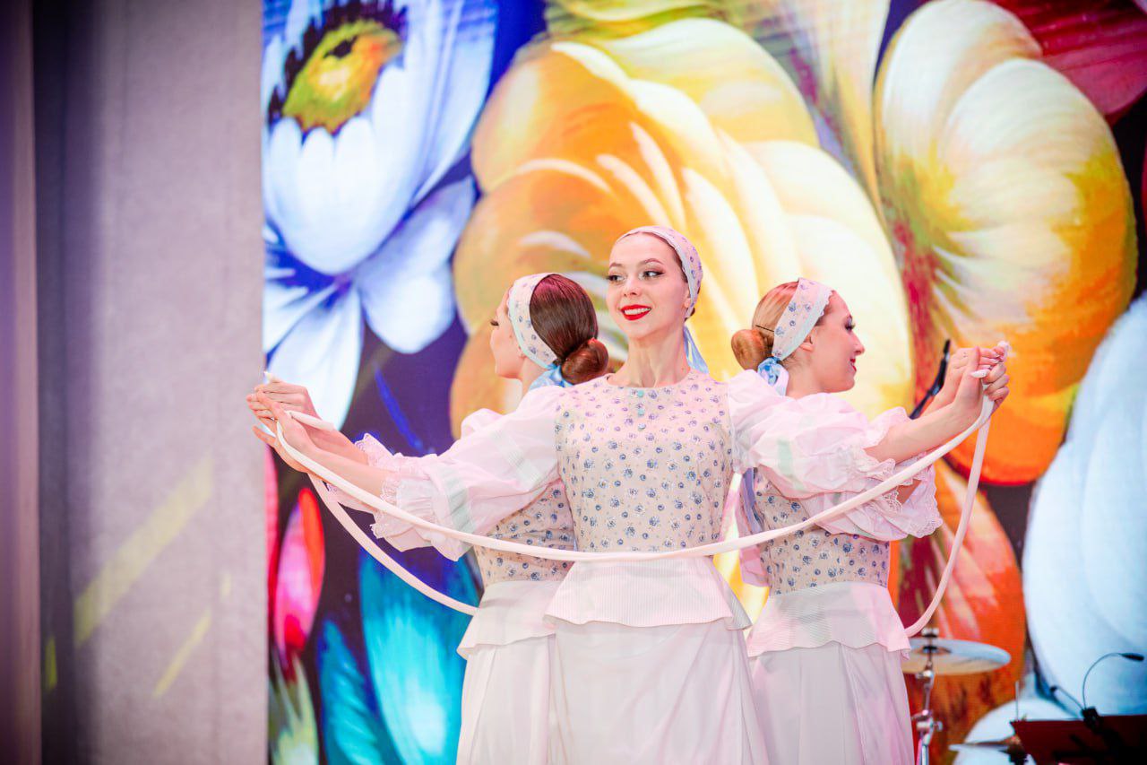 Леонид Пасечник: Открыли республиканский цикл мероприятий Года единства народов России, старт которому дал вчера наш Президент Владимир Владимирович Путин Леонид Пасечник: Открыли республиканский цикл мероприятий Года единства народов России, старт которому дал вчера наш Президент Владимир Владимирович Путин