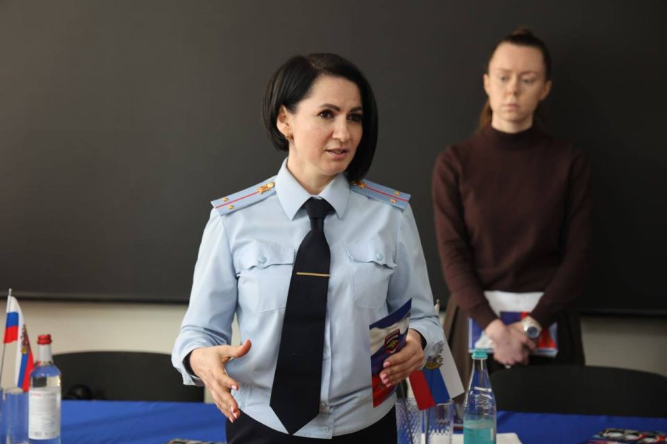 111 О региональном МВД и перспективах службы в правоохранительном ведомстве рассказали студентам столичного Института гражданской защиты 111 О региональном МВД и перспективах службы в правоохранительном ведомстве рассказали студентам столичного Института гражданской защиты