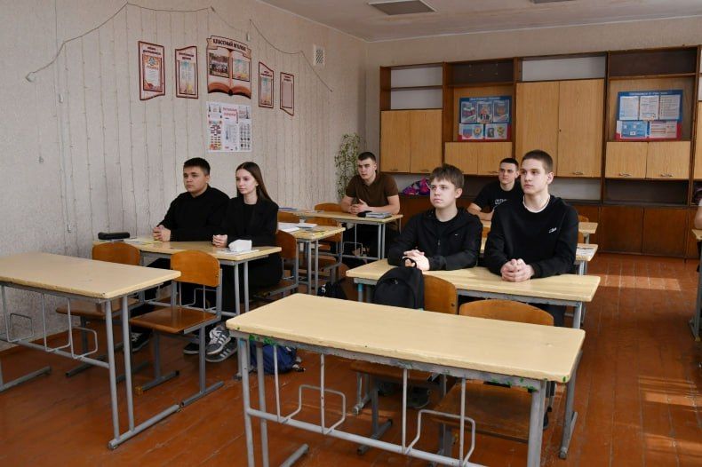 Бирюковская средняя школа обрела новое лицо: модернизация в учебно-воспитательный комплекс Бирюковская средняя школа обрела новое лицо: модернизация в учебно-воспитательный комплекс