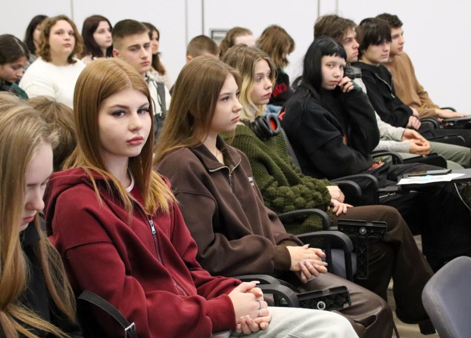 В Луганске состоялся форум «В единстве сила», в честь старта Года единства народов России в ЛНР В Луганске состоялся форум «В единстве сила», в честь старта Года единства народов России в ЛНР