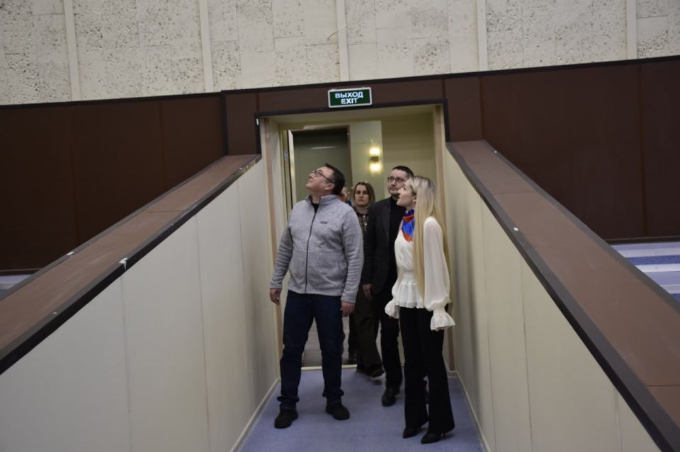В Марковке по народной программе восстанавливают районный Дом культуры В Марковке по народной программе восстанавливают районный Дом культуры