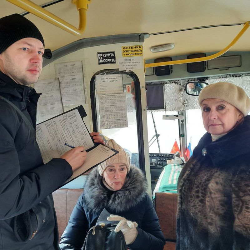 В рамках партийного проекта "Безопасные дороги" депутатами и специалистом отдела имущественных отношений и транспорта управления экономики Администрации городского округа муниципальное образование городской округ город... В рамках партийного проекта "Безопасные дороги" депутатами и специалистом отдела имущественных отношений и транспорта управления экономики Администрации городского округа муниципальное образование городской округ город...
