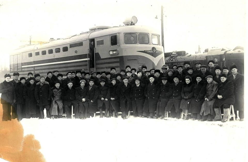 Константин Бутримов: 6 февраля 1956 г. из ворот Луганского паровозостроительного завода вышел первый тепловоз луганского производства! Константин Бутримов: 6 февраля 1956 г. из ворот Луганского паровозостроительного завода вышел первый тепловоз луганского производства!