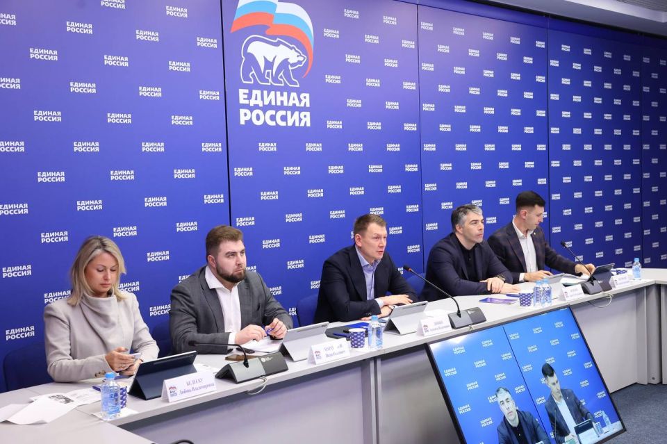 Московская область: от деловых встреч до законодательных инициатив Московская область: от деловых встреч до законодательных инициатив