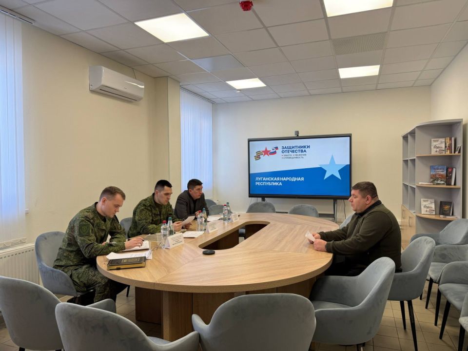 Юридическая поддержка и защита прав: в Луганском филиале фонда прошел совместный прием Юридическая поддержка и защита прав: в Луганском филиале фонда прошел совместный прием