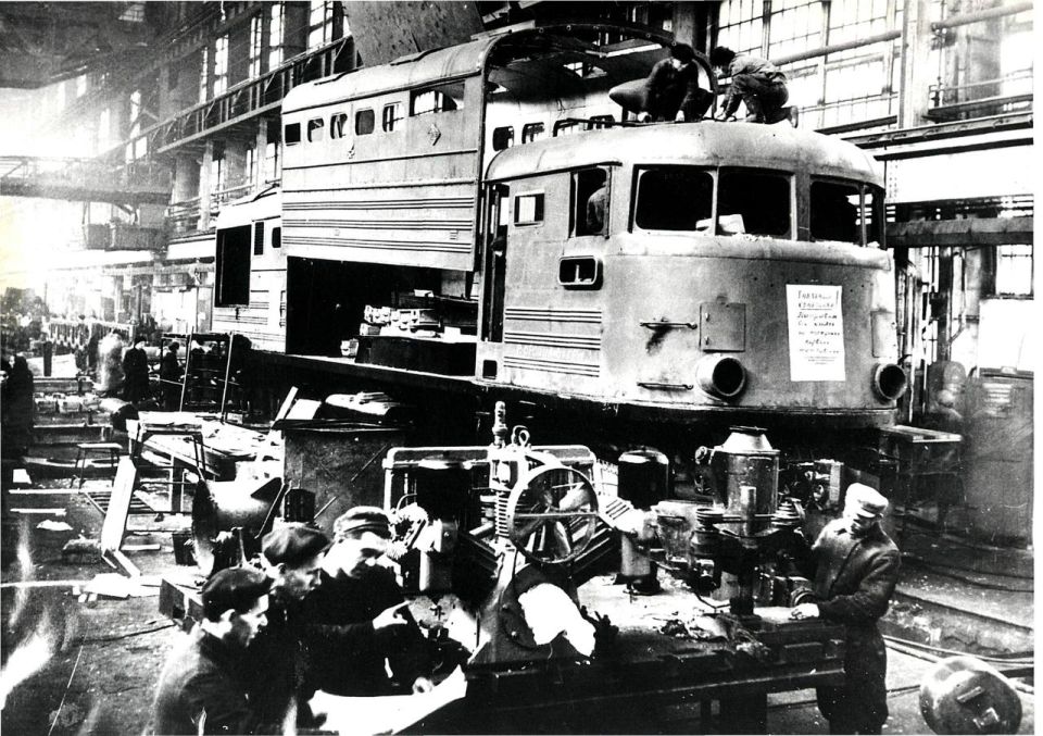 Константин Бутримов: 6 февраля 1956 г. из ворот Луганского паровозостроительного завода вышел первый тепловоз луганского производства! Константин Бутримов: 6 февраля 1956 г. из ворот Луганского паровозостроительного завода вышел первый тепловоз луганского производства!