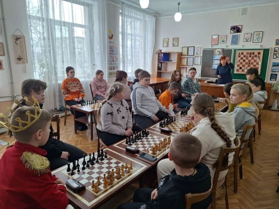 В Доме творчества детей и юношества царила атмосфера интеллектуального напряжения и азарта В Доме творчества детей и юношества царила атмосфера интеллектуального напряжения и азарта