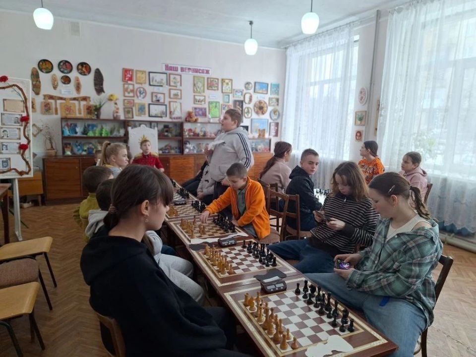 В Доме творчества детей и юношества царила атмосфера интеллектуального напряжения и азарта В Доме творчества детей и юношества царила атмосфера интеллектуального напряжения и азарта