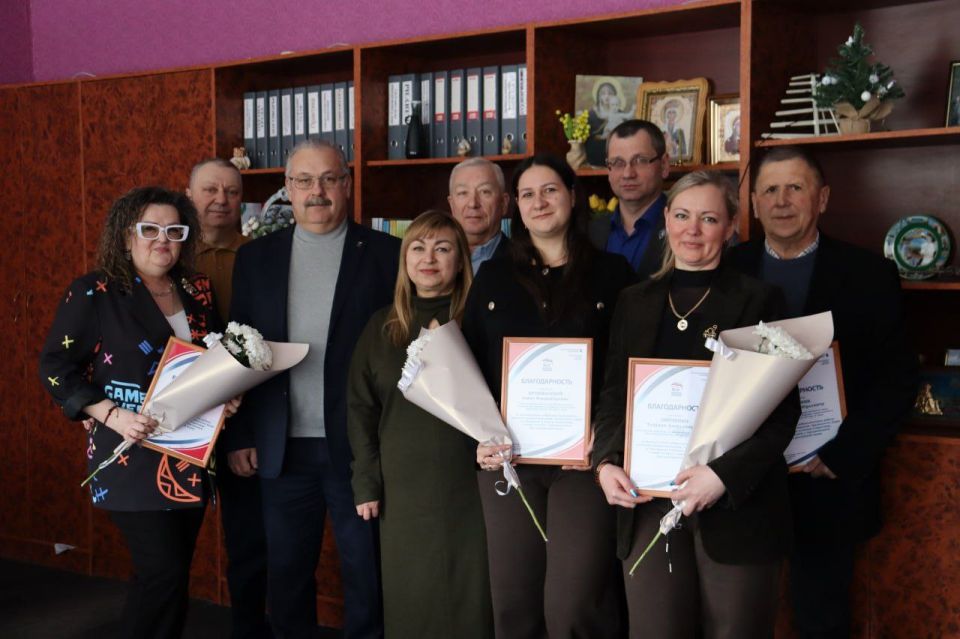 Единороссы поздравили деятелей науки с профессиональным праздником Единороссы поздравили деятелей науки с профессиональным праздником