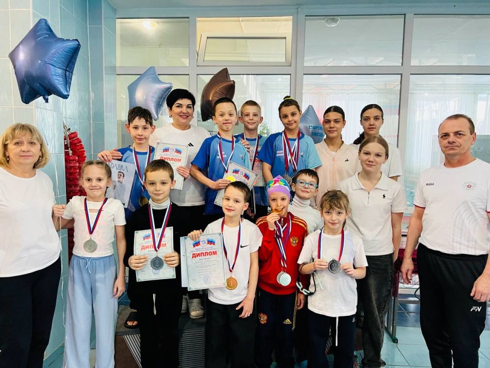 «Морская звезда»: Состязания для юных пловцов Краснодонщины «Морская звезда»: Состязания для юных пловцов Краснодонщины
