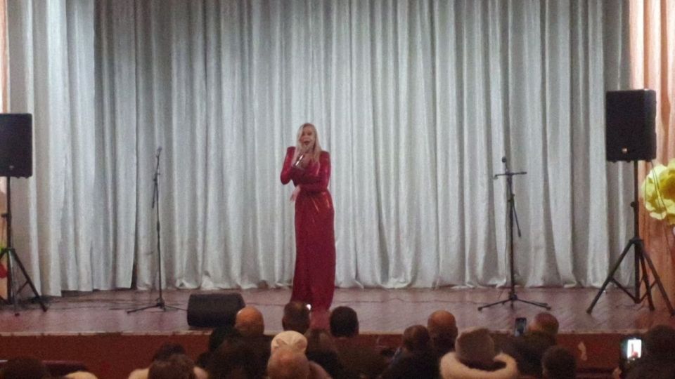 8 февраля в Зоринском Доме культуры "Шахтер" прошла музыкальная программа — концерт "Мелодичный Донбасс" 8 февраля в Зоринском Доме культуры "Шахтер" прошла музыкальная программа — концерт "Мелодичный Донбасс"