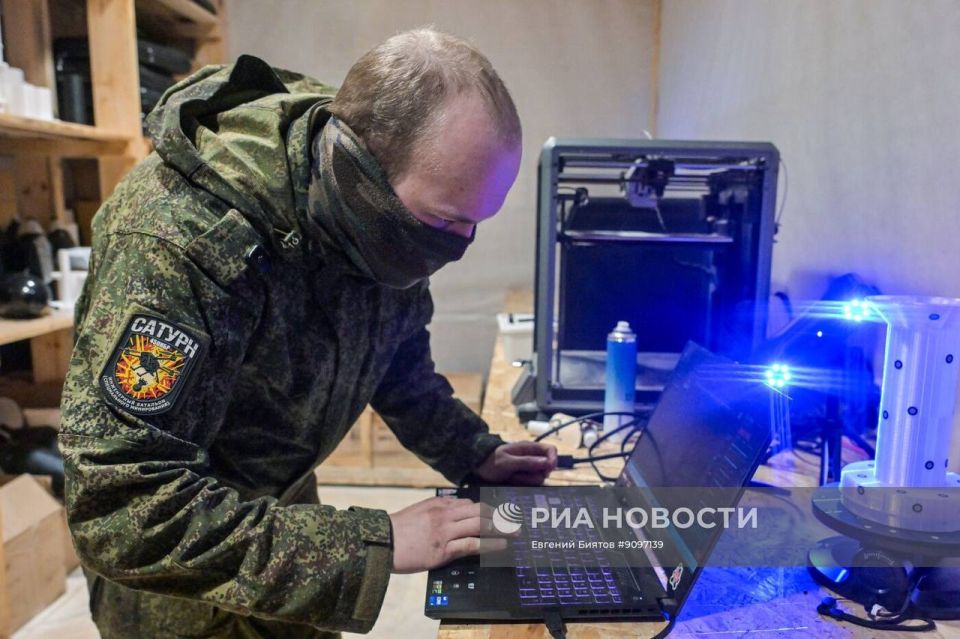 Лаборатория по производству дронов инженерного батальона специального минирования «Сатурн» 45-й отдельной инженерной бригады группировки войск «Запад» в ЛНР Лаборатория по производству дронов инженерного батальона специального минирования «Сатурн» 45-й отдельной инженерной бригады группировки войск «Запад» в ЛНР