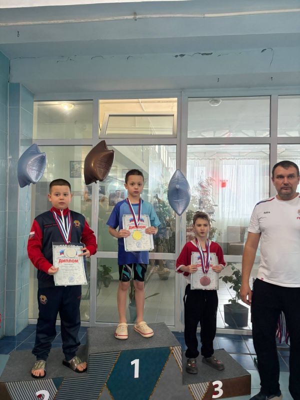 «Морская звезда»: Состязания для юных пловцов Краснодонщины «Морская звезда»: Состязания для юных пловцов Краснодонщины