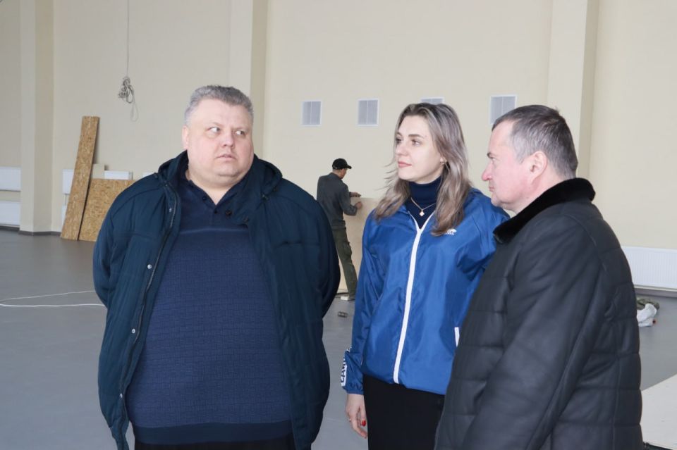 В рамках реализации Народной программы «Единой России» в Стаханове продолжаются преображения социально значимых объектов В рамках реализации Народной программы «Единой России» в Стаханове продолжаются преображения социально значимых объектов