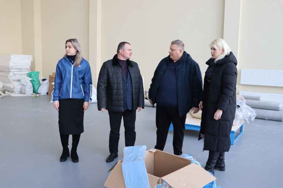 В рамках реализации Народной программы «Единой России» в Стаханове продолжаются преображения социально значимых объектов В рамках реализации Народной программы «Единой России» в Стаханове продолжаются преображения социально значимых объектов