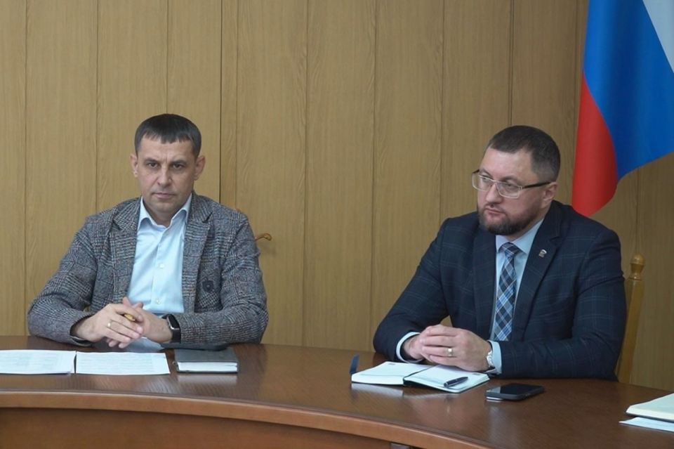 На расширенном аппаратном совещании рассмотрели важные для округа вопросы На расширенном аппаратном совещании рассмотрели важные для округа вопросы