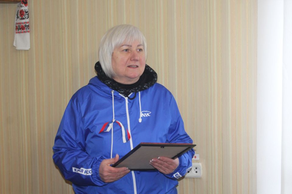 Единороссы Славяносербщины поздравили аграриев-сортоиспытателей с Днем российской науки Единороссы Славяносербщины поздравили аграриев-сортоиспытателей с Днем российской науки