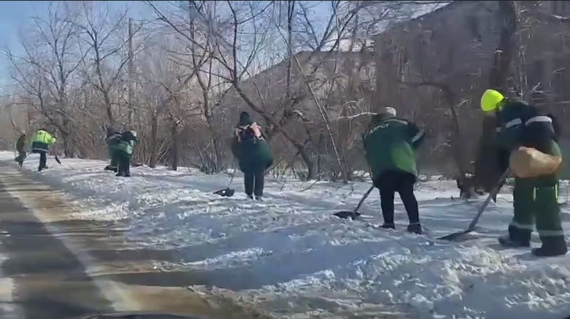 За период со 2 по 6 февраля работниками МУП "ДЭРСУ" были выполнены следующие работы: За период со 2 по 6 февраля работниками МУП "ДЭРСУ" были выполнены следующие работы: