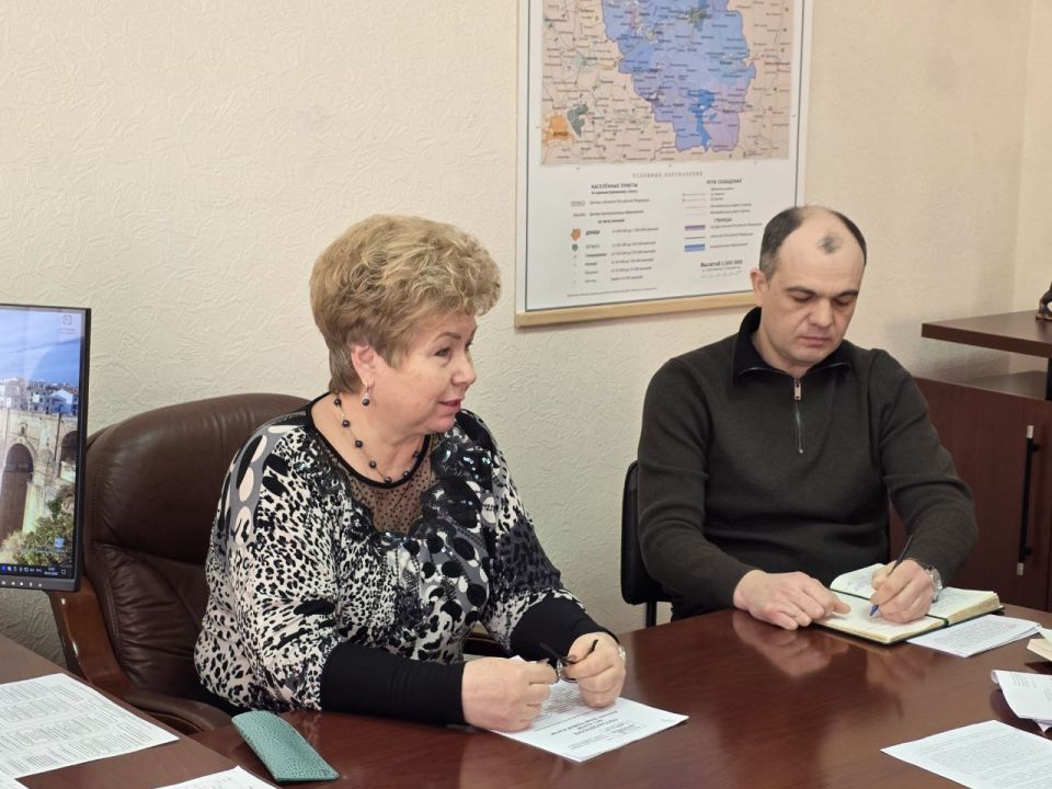 Состоялась рабочая встреча Министра природных ресурсов и экологии Луганской Народной Республики с Сенатором Российской Федерации от Луганской Народной Республики Состоялась рабочая встреча Министра природных ресурсов и экологии Луганской Народной Республики с Сенатором Российской Федерации от Луганской Народной Республики