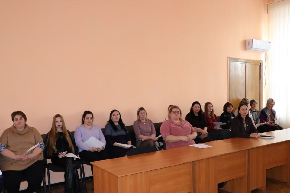 В Лутугино проходит голосование по выбору объекта для участия во Всероссийском конкурсе лучших проектов создания комфортной городской среды В Лутугино проходит голосование по выбору объекта для участия во Всероссийском конкурсе лучших проектов создания комфортной городской среды