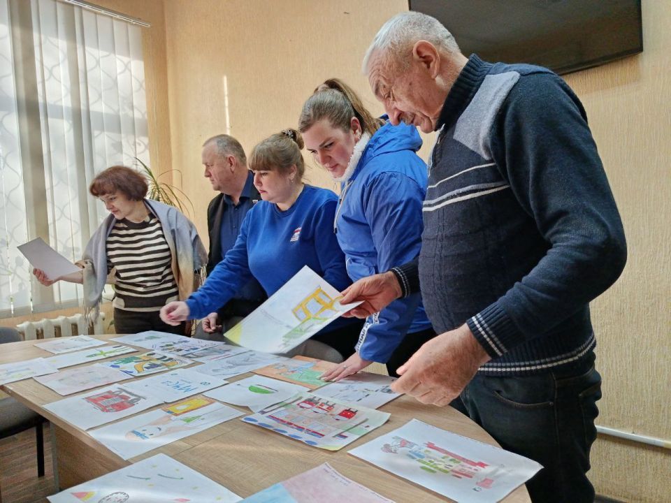 «Выбирай свое»: юные жители села Гречишкино исследовали мир профессий через творчество «Выбирай свое»: юные жители села Гречишкино исследовали мир профессий через творчество