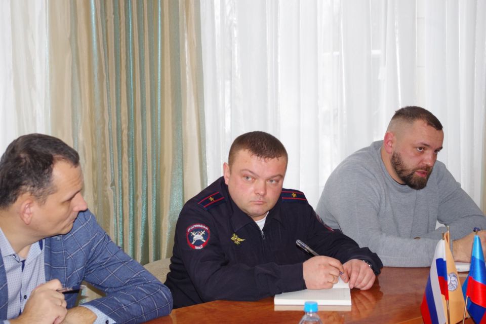 Сергей Крамаренко: Сегодня обсудили ключевые аспекты поддержки СВО Сергей Крамаренко: Сегодня обсудили ключевые аспекты поддержки СВО