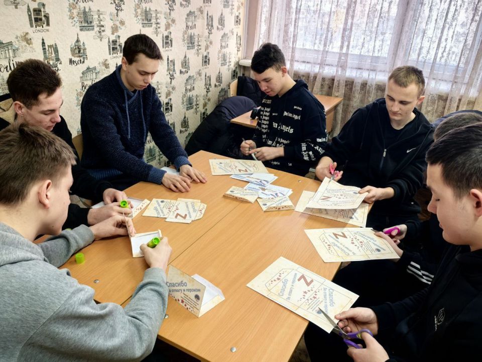 «Акция «Письмо солдату»: теплые послания от школьников Краснодонщины «Акция «Письмо солдату»: теплые послания от школьников Краснодонщины