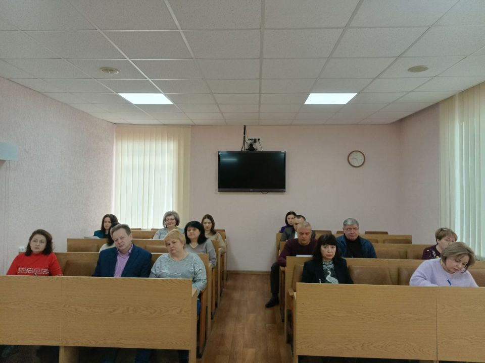 Сегодня Глава городского округа город Ровеньки Андрей Рубанцов провел плановое рабочее совещание с руководителями управлений администрации и структурных подразделений Сегодня Глава городского округа город Ровеньки Андрей Рубанцов провел плановое рабочее совещание с руководителями управлений администрации и структурных подразделений