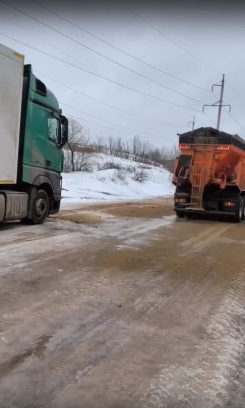 За период со 2 по 6 февраля работниками МУП "ДЭРСУ" были выполнены следующие работы: За период со 2 по 6 февраля работниками МУП "ДЭРСУ" были выполнены следующие работы: