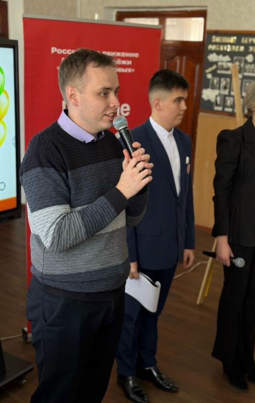 В Лутугино прошло открытие Года единства народов России В Лутугино прошло открытие Года единства народов России