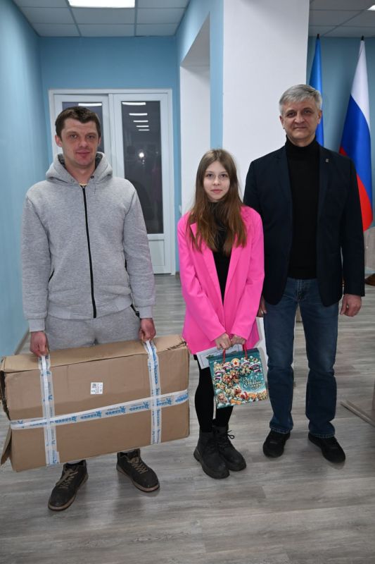 Новогодние чудеса продолжаются: в Брянке исполняют детские мечты Новогодние чудеса продолжаются: в Брянке исполняют детские мечты
