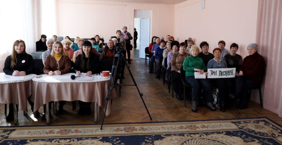 10 февраля в гостиной Краснолучского Дворца культуры им. В.И. Ленина в рамках Года единства народов России состоялась конкурсная программа «Ух ты, русская кухня!» для слушателей Университета третьего возраста 10 февраля в гостиной Краснолучского Дворца культуры им. В.И. Ленина в рамках Года единства народов России состоялась конкурсная программа «Ух ты, русская кухня!» для слушателей Университета третьего возраста