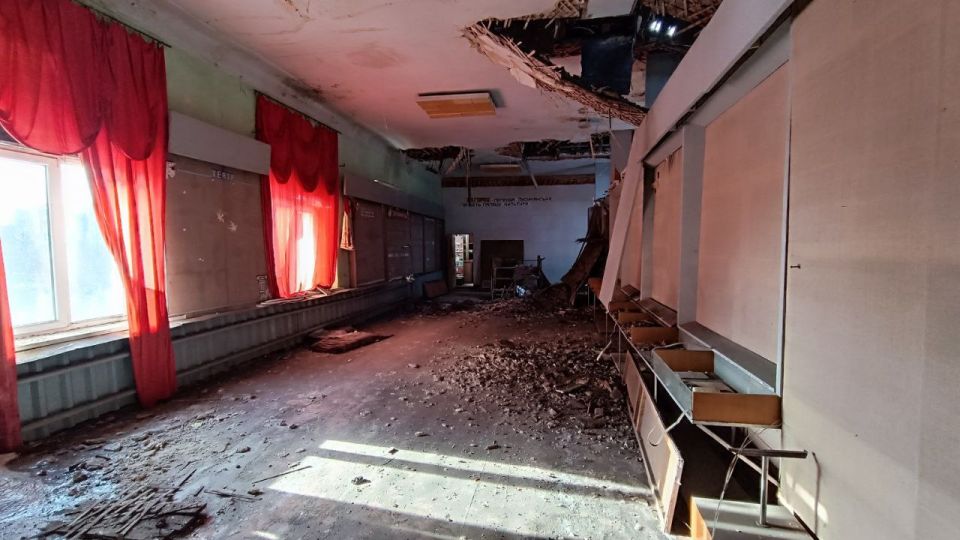 Вместе с директором Луганского краеведческого музея Артёмом Рубченко посетил прифронтовой город Лисичанск Вместе с директором Луганского краеведческого музея Артёмом Рубченко посетил прифронтовой город Лисичанск