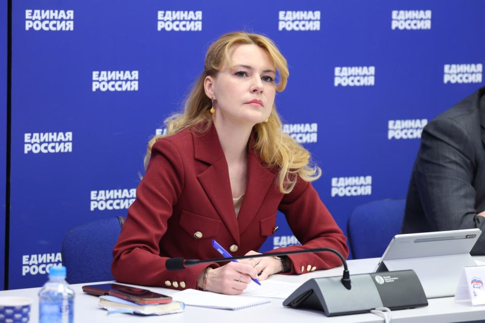 При поддержке Единой России в РФ трудоустроены 580 тысяч человек При поддержке Единой России в РФ трудоустроены 580 тысяч человек