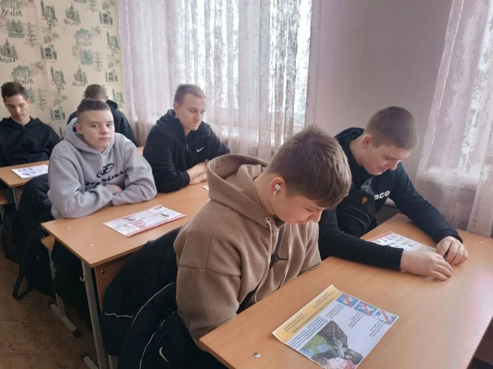 Урок по антитеррору в колледже: Как вести себя при панике в толпе Урок по антитеррору в колледже: Как вести себя при панике в толпе