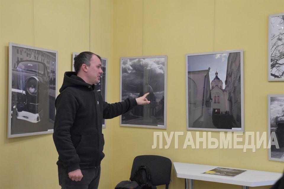 В Северодонецкой галерее искусств открылась выставка, которая подчеркнула особую магию искусства фотографии В Северодонецкой галерее искусств открылась выставка, которая подчеркнула особую магию искусства фотографии