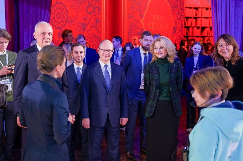 Марафон «Россия — семья семей»: старт Года единства народов России 05.02.2025 года состоялось торжественное открытие марафона... Марафон «Россия — семья семей»: старт Года единства народов России 05.02.2025 года состоялось торжественное открытие марафона...