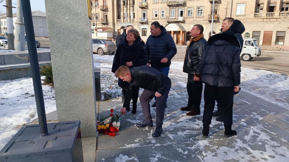 Вместе с директором Луганского краеведческого музея Артёмом Рубченко посетил прифронтовой город Лисичанск Вместе с директором Луганского краеведческого музея Артёмом Рубченко посетил прифронтовой город Лисичанск