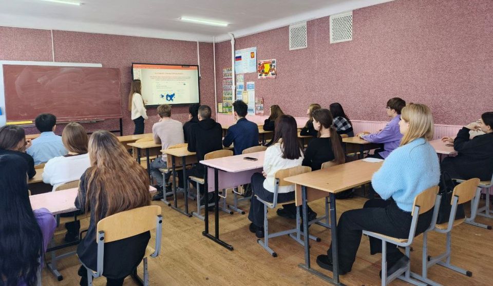 Марафон «Школа выпускника» продолжает осуществляться в г. Лутугино Марафон «Школа выпускника» продолжает осуществляться в г. Лутугино