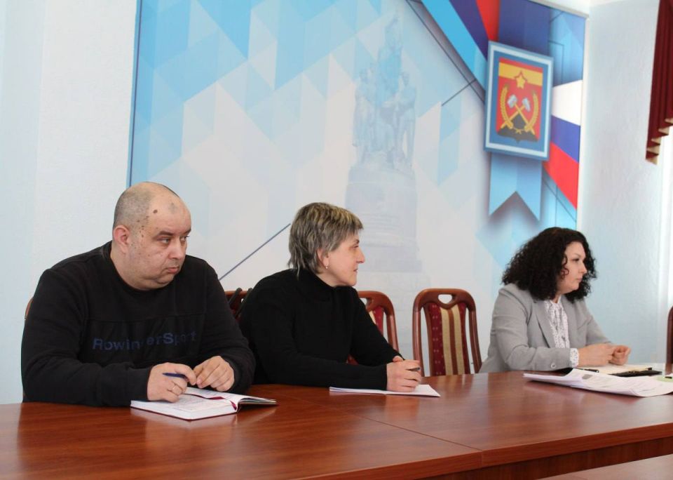 Сергей Козенко: Совместно с Министром спорта ЛНР Олегом Шеренешевым обсудили перспективы развития спорта и физической культуры в нашем муниципальном округе Сергей Козенко: Совместно с Министром спорта ЛНР Олегом Шеренешевым обсудили перспективы развития спорта и физической культуры в нашем муниципальном округе